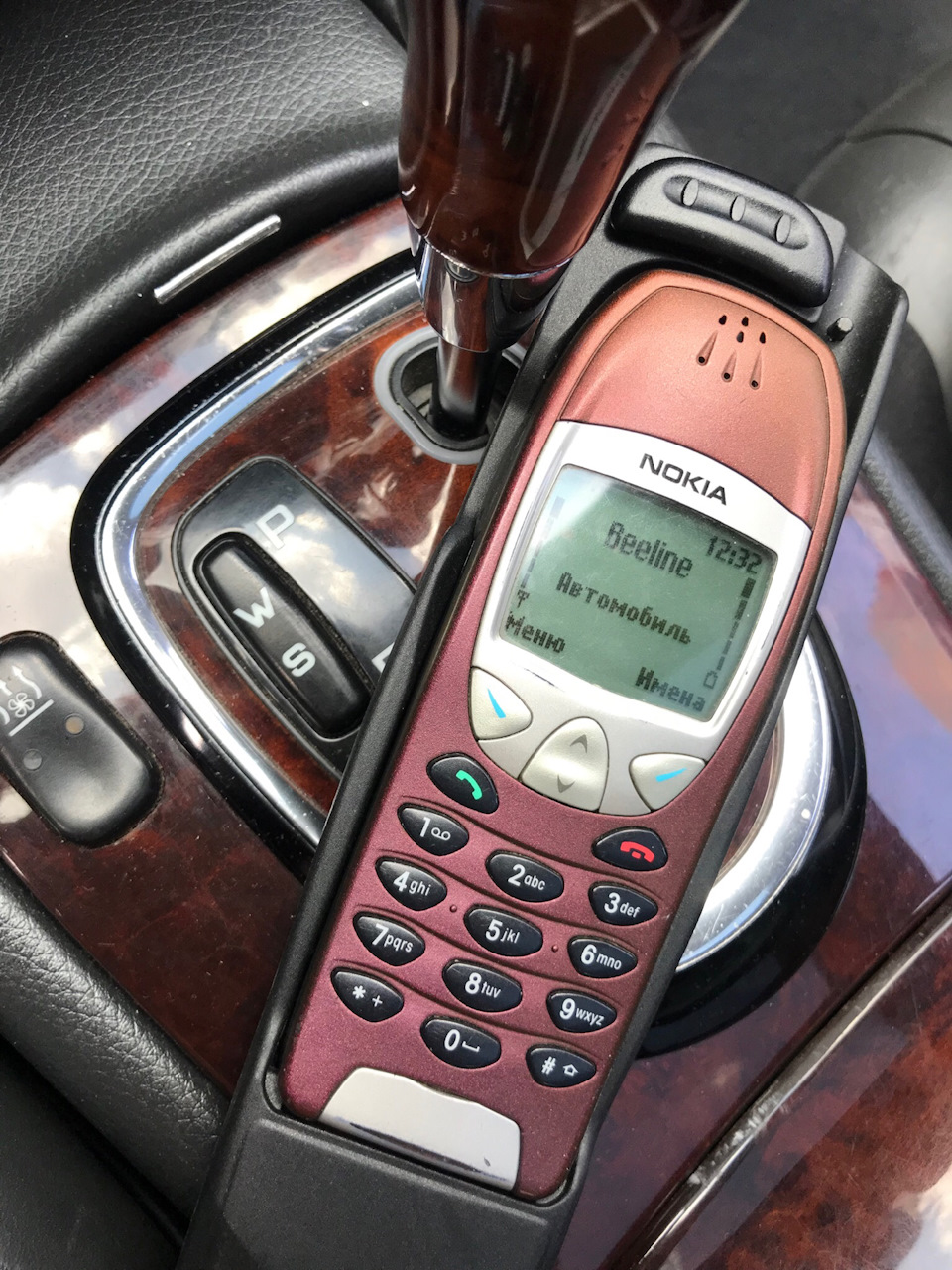 Самый правильный телефон! Nokia 6210 📞 — Mercedes-Benz S-Class (W220), 4,3  л, 2000 года | автозвук | DRIVE2