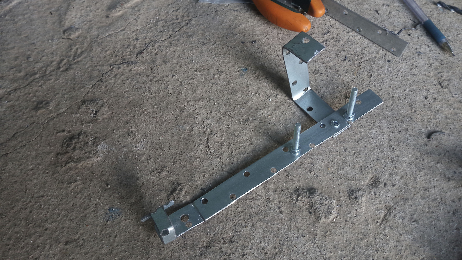 Монтаж электропривода замка багажника или как заморочиться по корейски ...