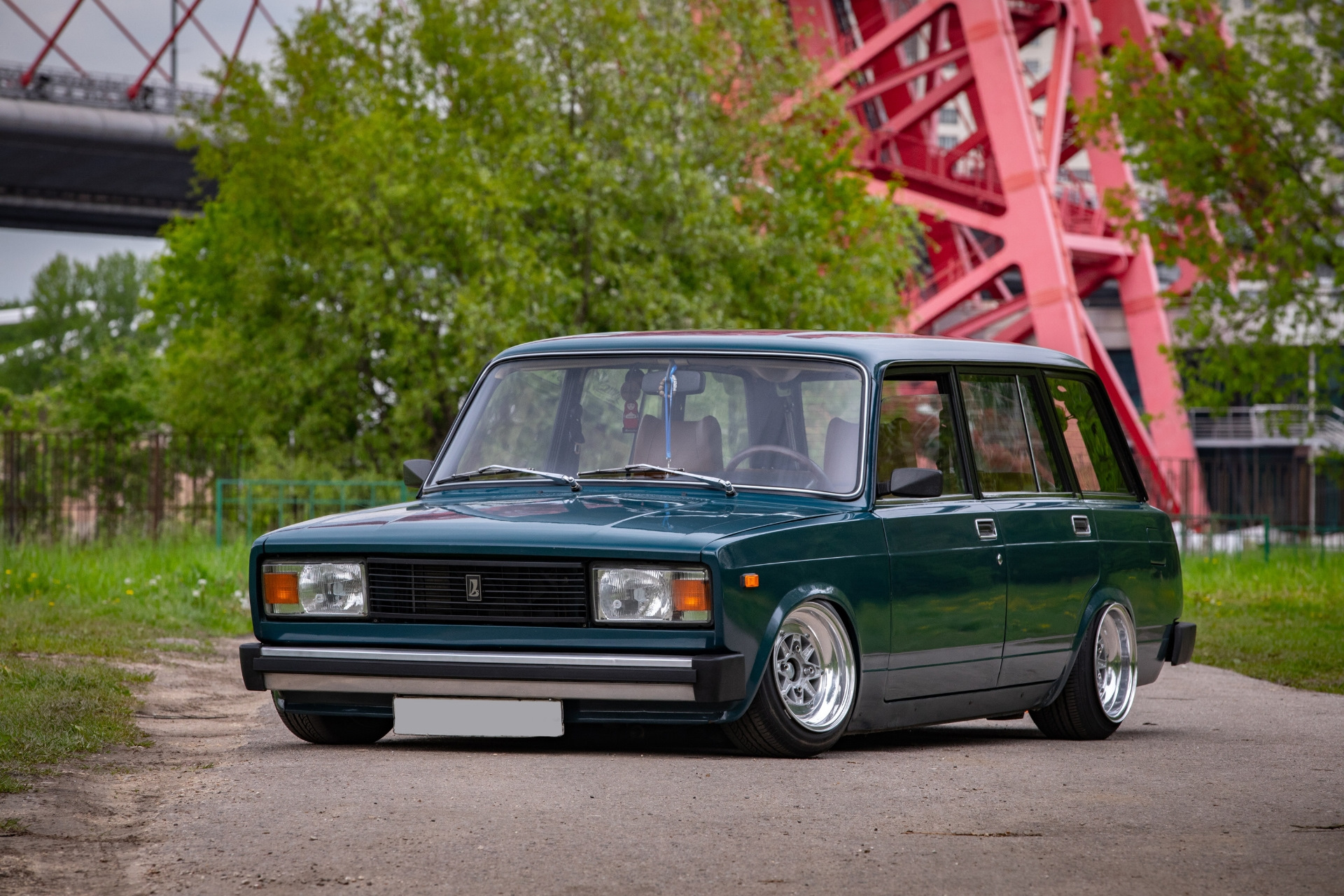 Lada 2105 stance