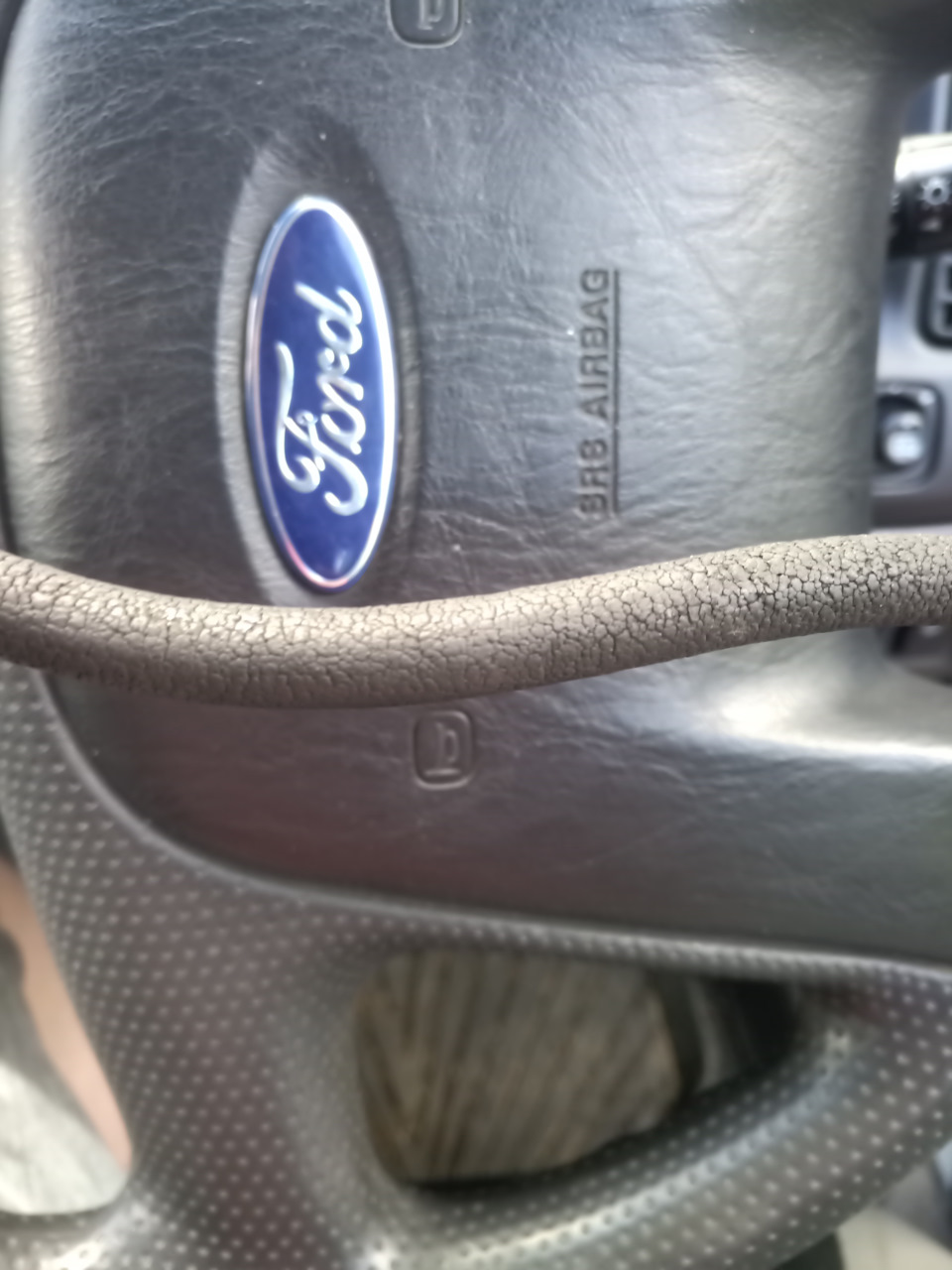 Фото в бортжурнале Ford Escape (1G)