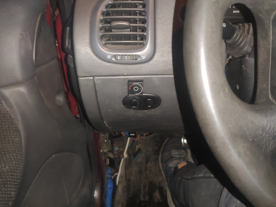 Соленоид открытия багажника — Daewoo Nubira I, 1,6 л, 1998 года ...