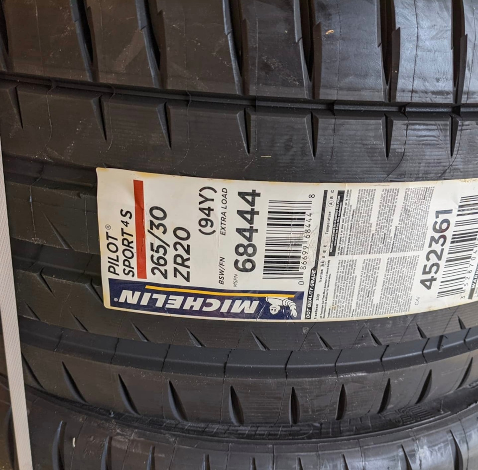 Резина michelin pilot sport 4 s. Мишлен пилот спорт 4 Mercedes w204. Мишлен пилот спорт 4 на Тойота Камри отзывы владельцев.