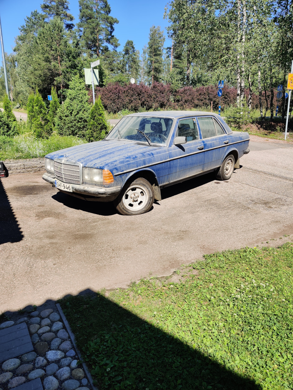 Купленный более 3-лет назад 123-й, наконец то доехал до дома. —  Mercedes-Benz W123, 2,3 л, 1982 года | эвакуация | DRIVE2