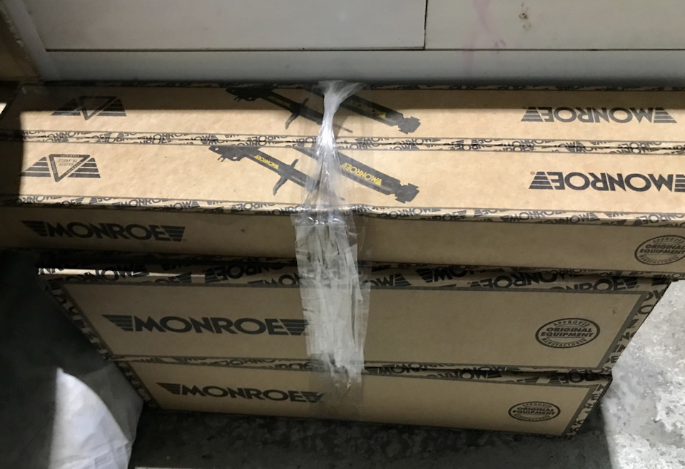 Фото в бортжурнале Renault Logan (1G)