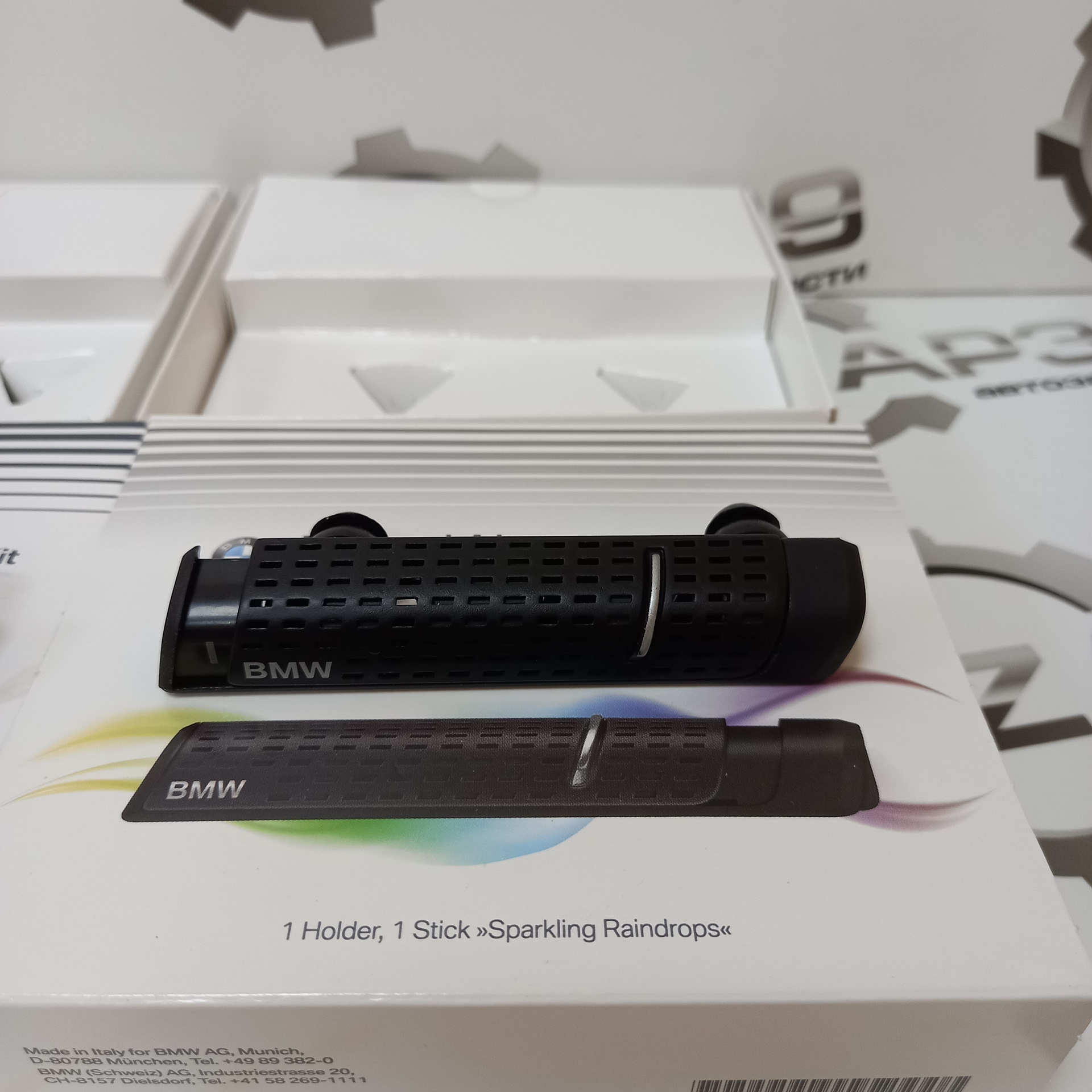 самостоятельный ремонт. замена рычага поворотника. плюс вонючка в салон ...