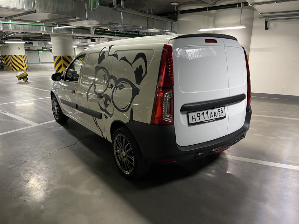 Фото в бортжурнале Lada Largus Фургон