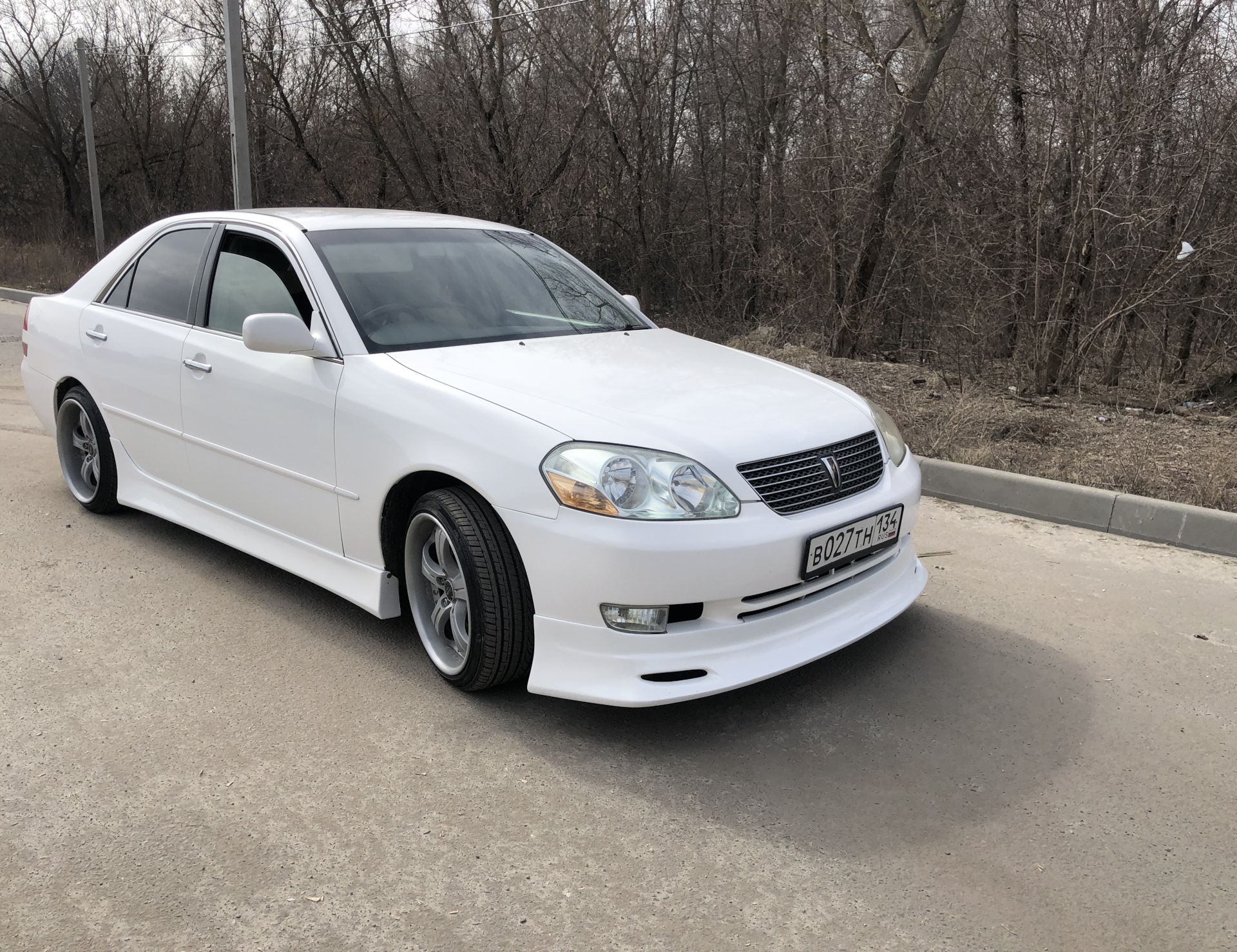 110 2 2000. Toyota Mark II 110.