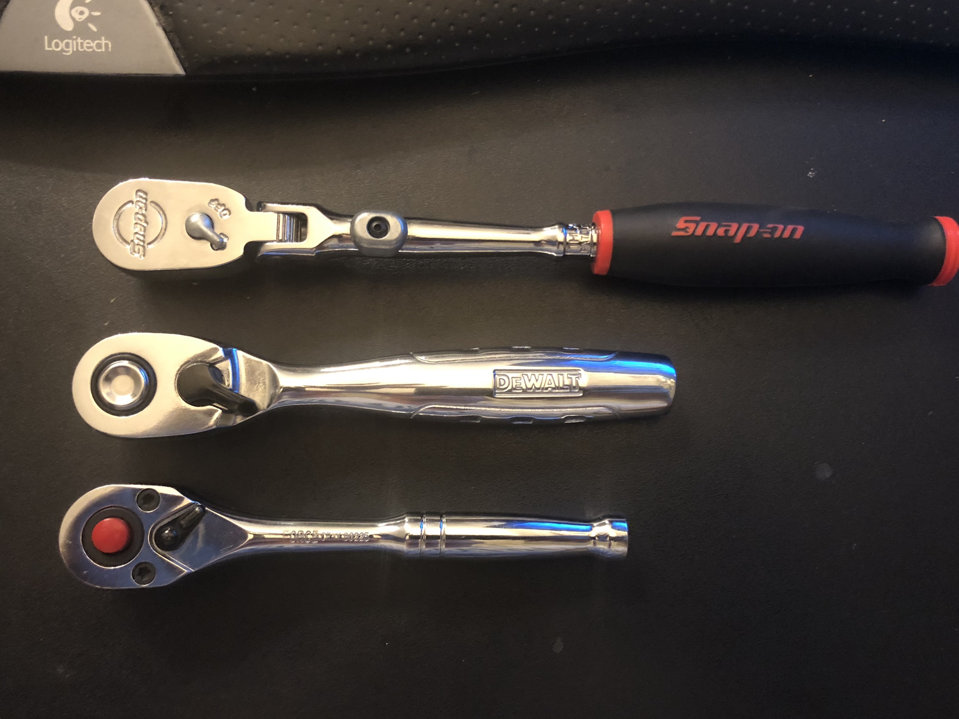 Трещетка сервис ключ 1/4 77506. Трещётка 1/2 (24 зуб. Трещетка 1/4 jonnesway. Головок 1/2" "vertex". Amt-52661 трещетка 3/4" 24 зуба 500мм флажковая, с кнопкой, металлическая ручка.