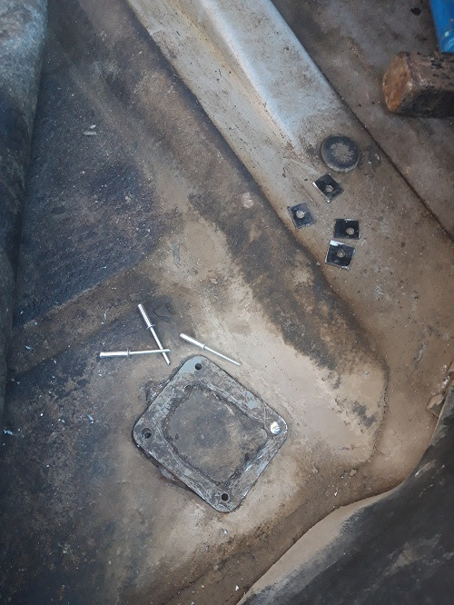 Вырвало крепление глушителя… — ГАЗ 31105, 2,3 л, 2007 года | кузовной ...