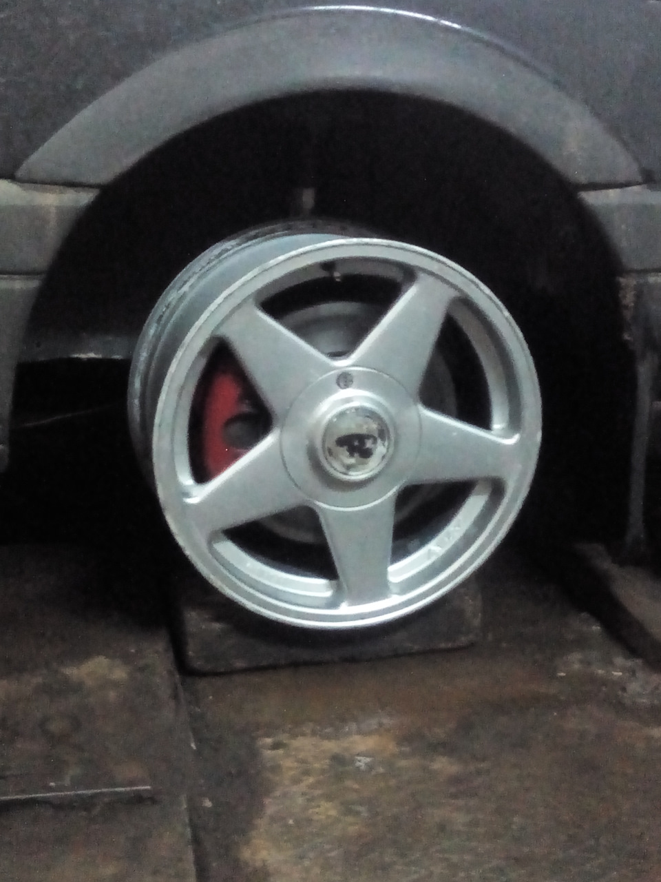 Azev R16 — Volkswagen Passat B3, 1,8 л, 1991 года | колёсные диски | DRIVE2