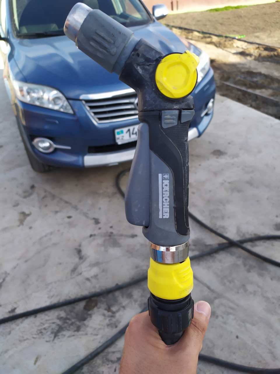 Автомойка своими руками — Toyota RAV4 (III), 2 л., 2010 года | своими ...