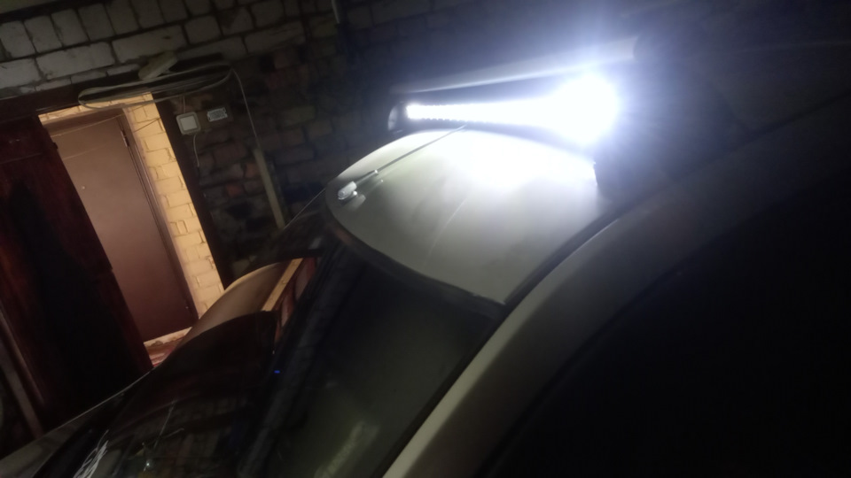 Новая светодиодная балка 1м. — Renault Logan (1G), 1,6 л, 2012 года ...