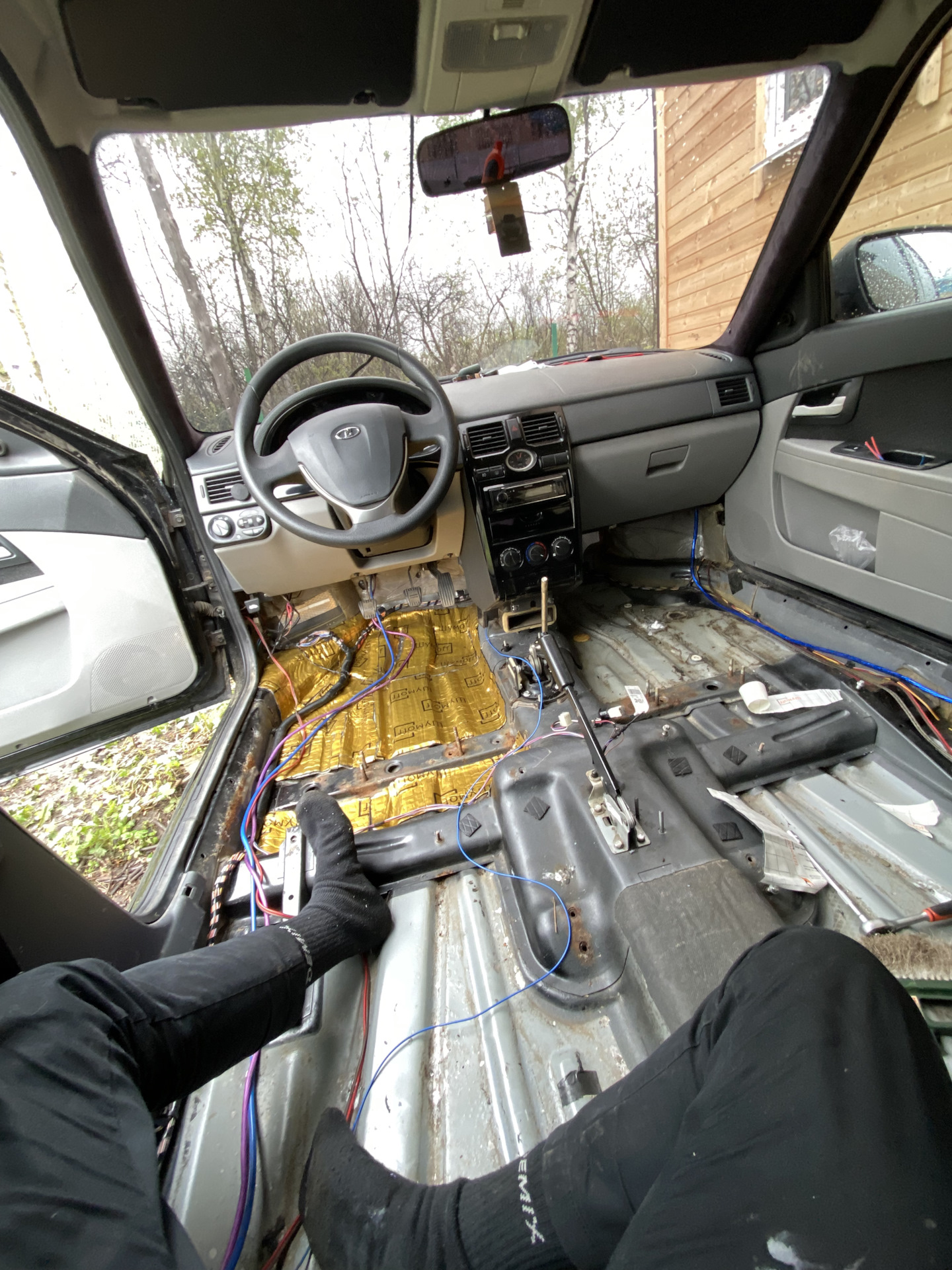 Шумоизоляция — LADA Приора хэтчбек, 1,6 л., 2011 года | автозвук | DRIVE2