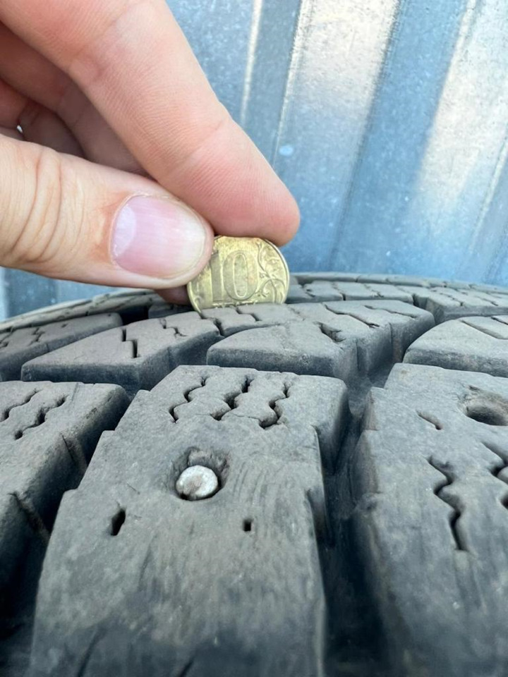 Шины зимние шипованные Hankook 225/60 R18 на Honda CR-V (RM), Land ...