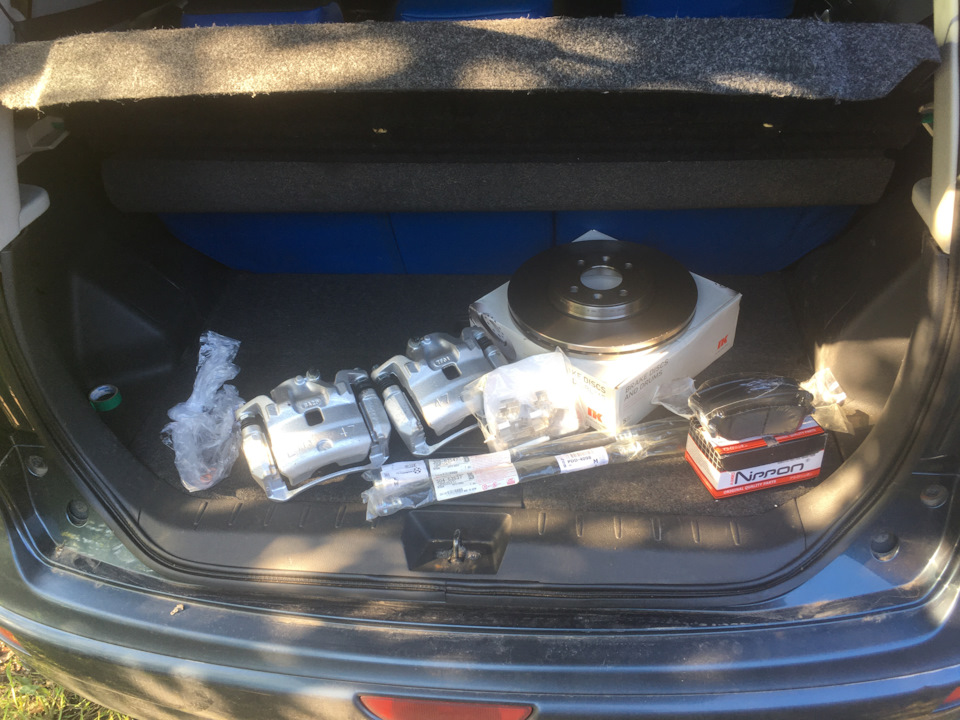 Тормозам 280 мм быть! — Nissan Note (1G), 1,6 л, 2012 года | своими ...