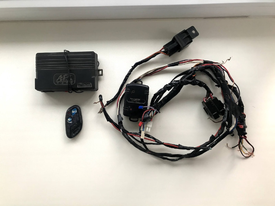 Замена автосигнализации — Lada 21112, 1,6 л, 2002 года | электроника ...