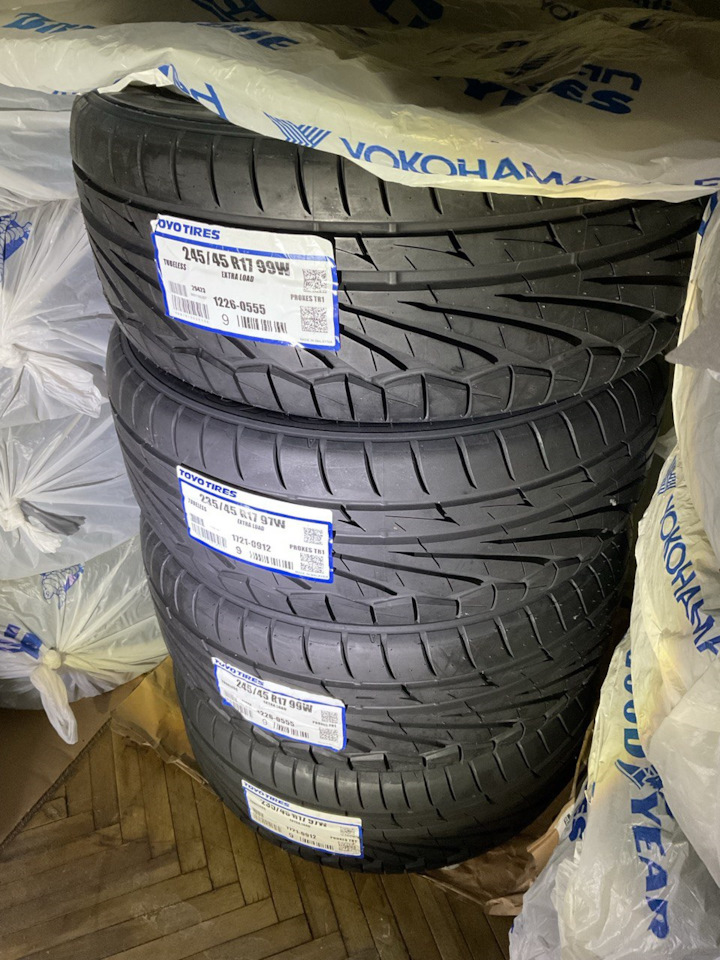 Шины летние Toyo 235/45 R17 на Audi A3 (8V), Volkswagen Golf Mk7, Skoda ...