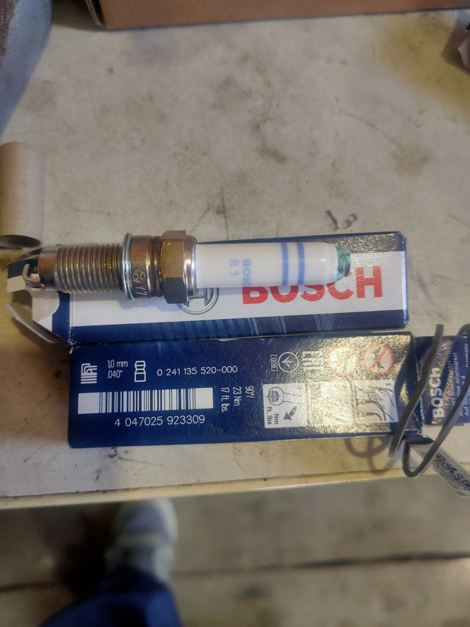 0241135520 СВЕЧА ЗАЖИГАНИЯ Y7LER02 (1.0), 1ШТ BOSCH | Запчасти на DRIVE2