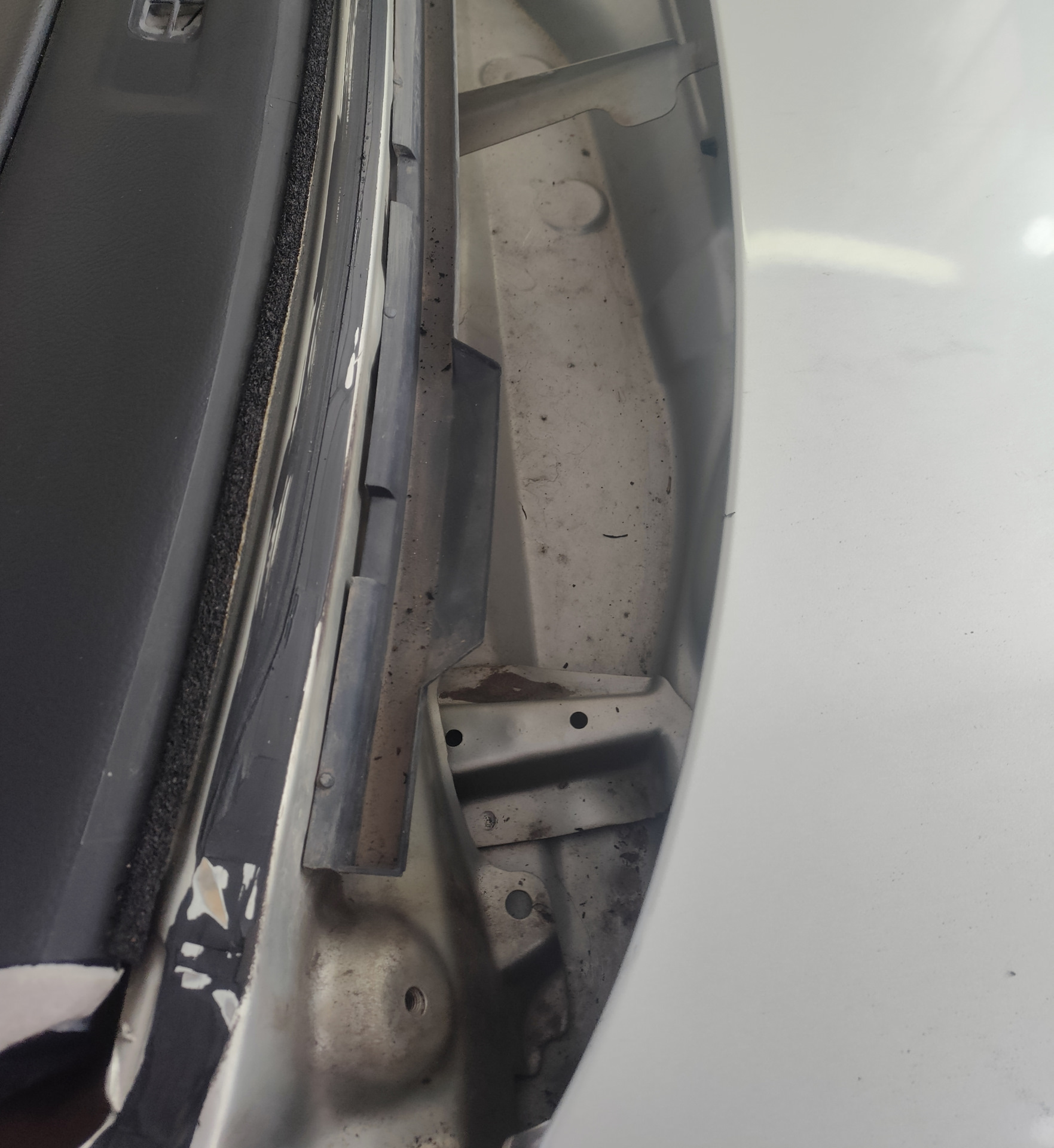 Замена лобового — Toyota Corolla (120), 1,6 л, 2006 года | запчасти ...
