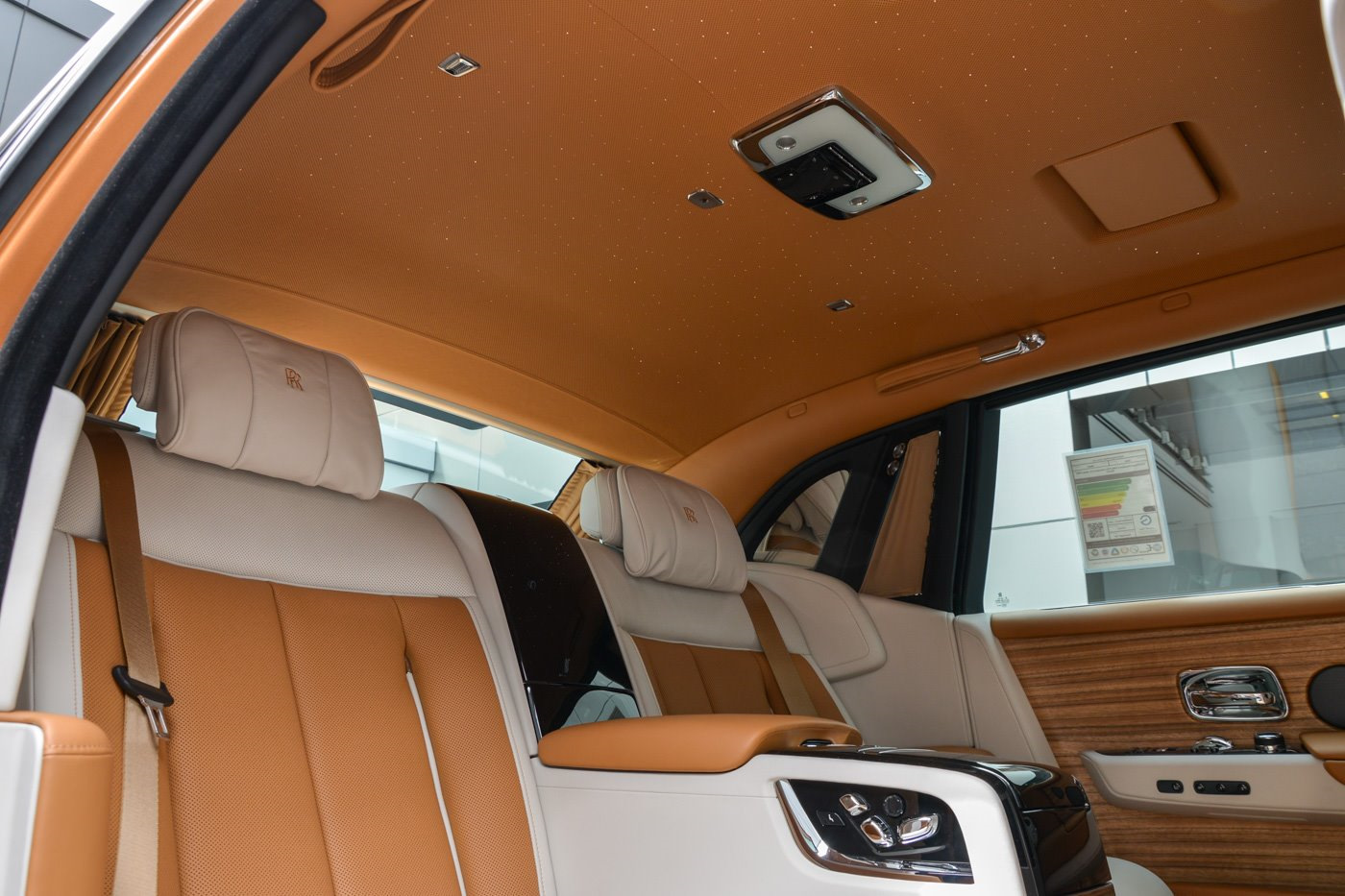 Rolls Royce Phantom privacy Suite