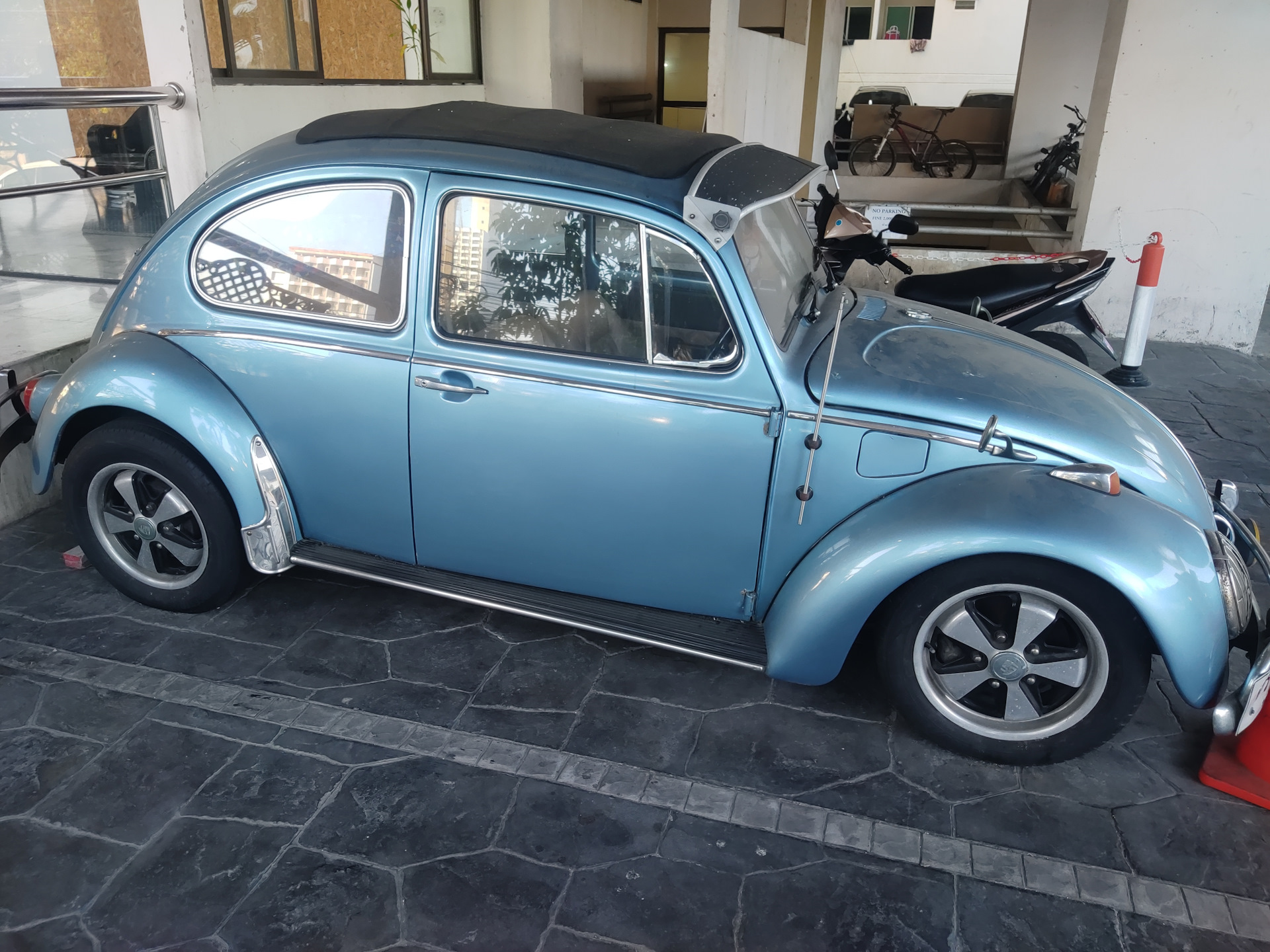 Необычные автомобили Тайланда — Volkswagen Beetle, 1,2 л, 1984 года |  путешествие | DRIVE2