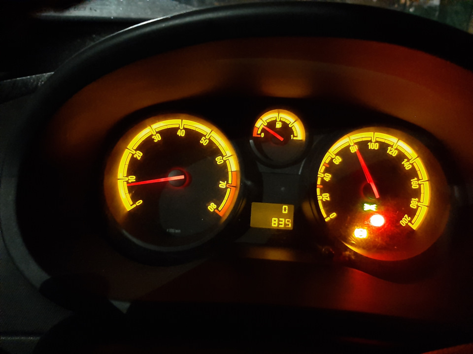 Стрелка спидометра зависла. — Сообщество «DRIVE2 Opel Club» на DRIVE2