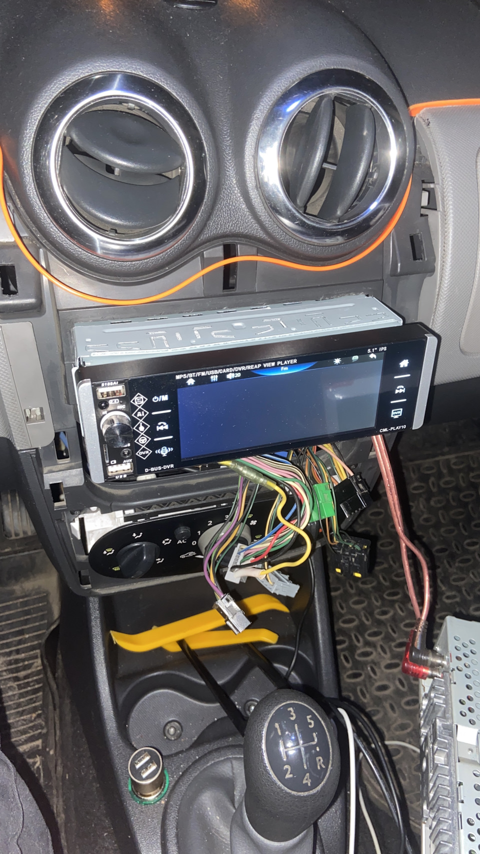 Фото в бортжурнале Renault Logan (1G)