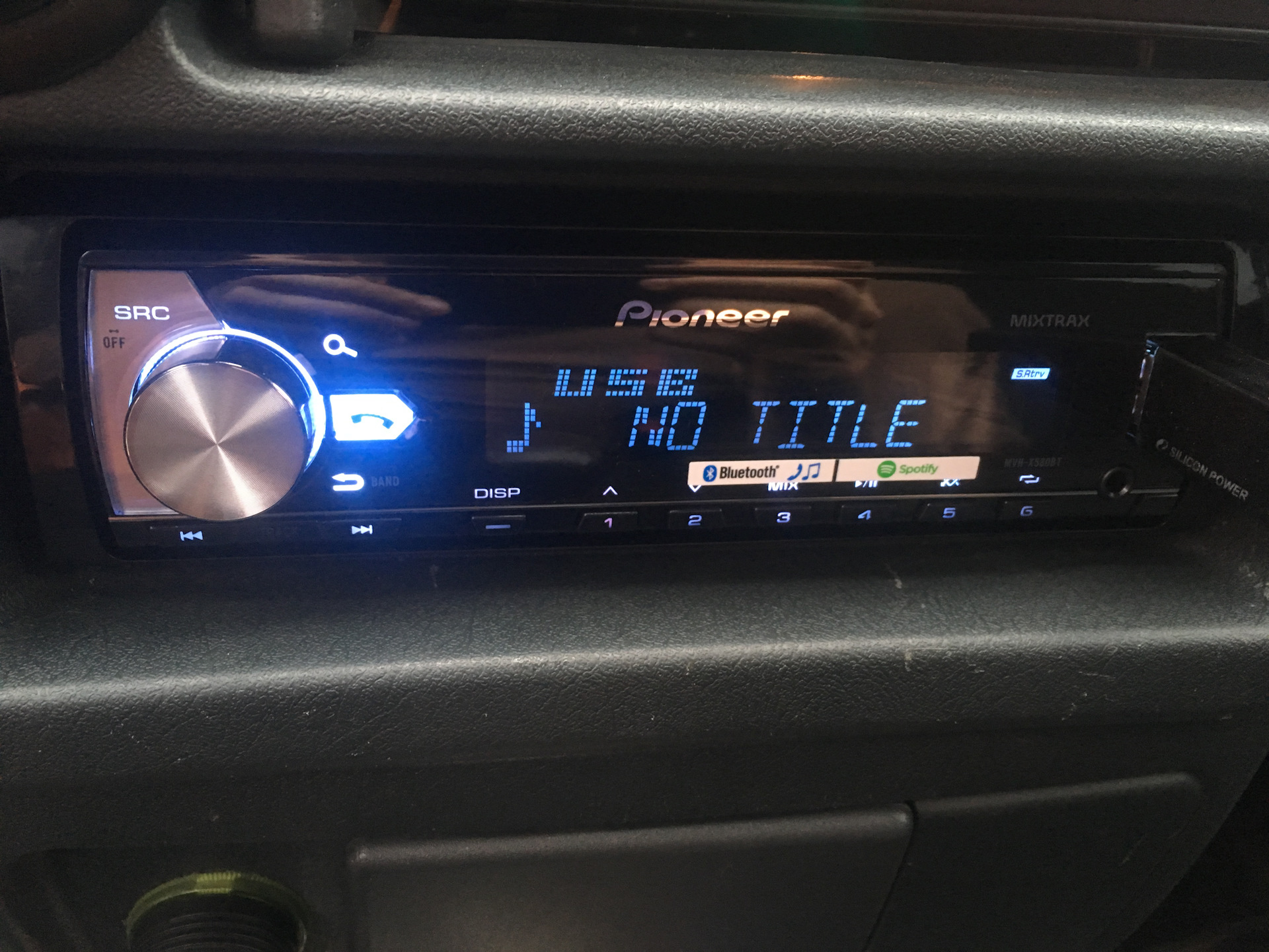 Pioneer 580bt