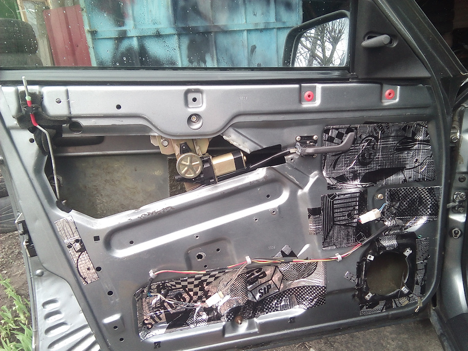 Замена соленоида (активатора) водительской двери. — Lada 21114, 1,6 л ...