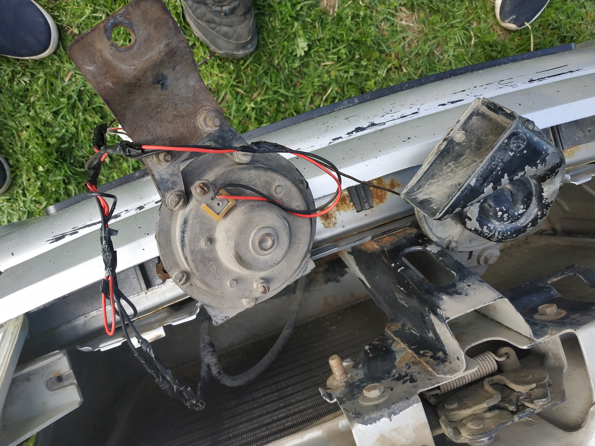 контактная группа сигнала ваз 2123. сигнал от волги на ваз 2110. волговский сигнал в 2109. сигнал ваз 21124. 2110 колодка провода птф.