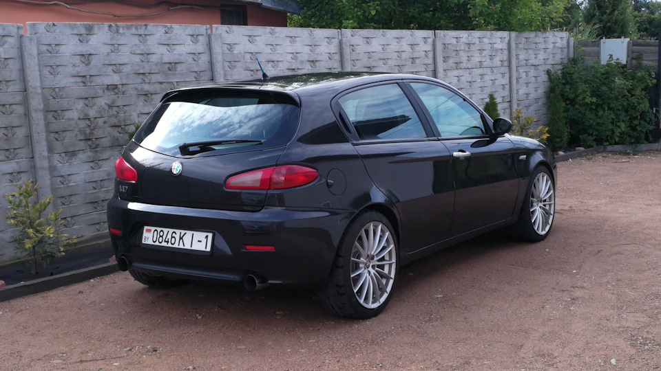 Alfa Romeo 147 Lift 2.0TS МКПП(продана)