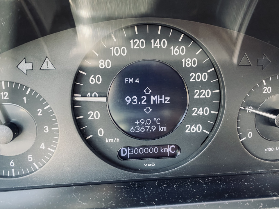 Фото в бортжурнале Mercedes-Benz E-Class Estate (S211)