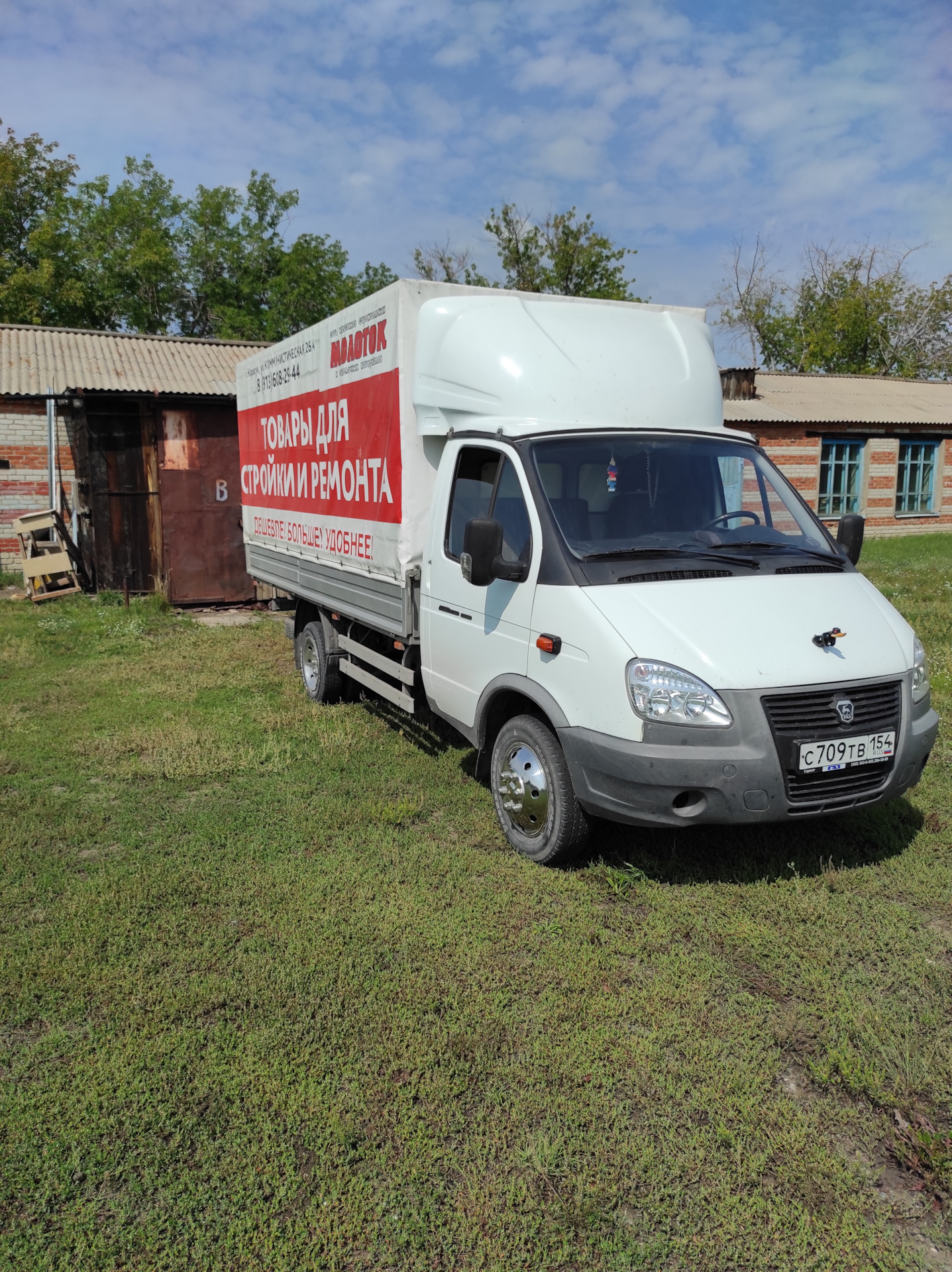 Утка на капот. Заменил боковые габариты. Стартер, колодки. — ГАЗ Газель ...