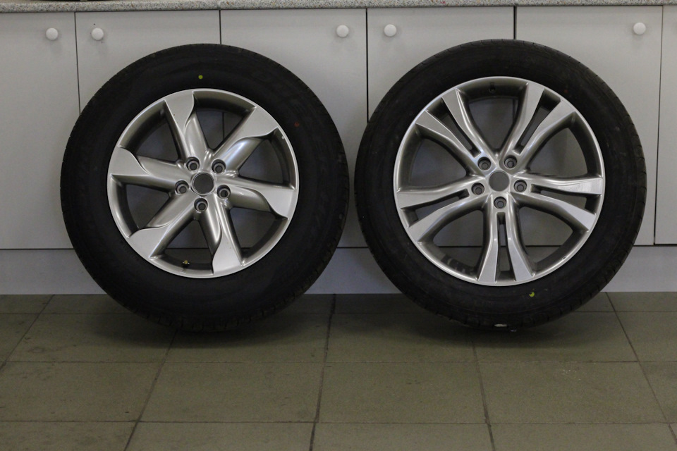 оба запасных колеса штатные — 18 и 20 дюймов — Nissan Murano II