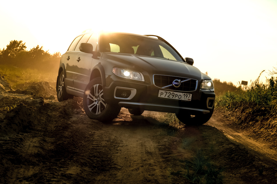 Volvo xc60 панорамная крыша. Volvo s60 2017. Volvo s90 r-design 2019. Вольво с60 полистар. Volvo v90 d4.
