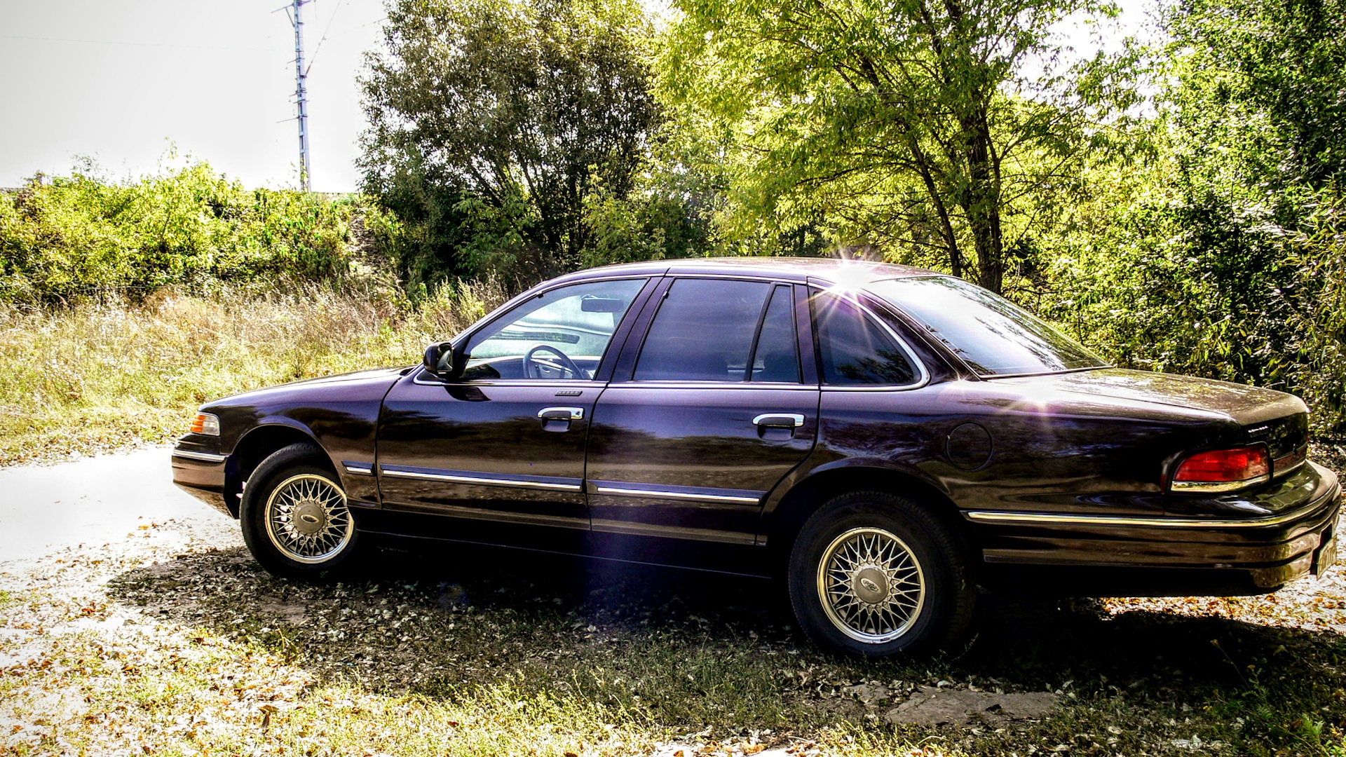 Ford Crown Victoria 4.6 бензиновый 1992 | LX на DRIVE2