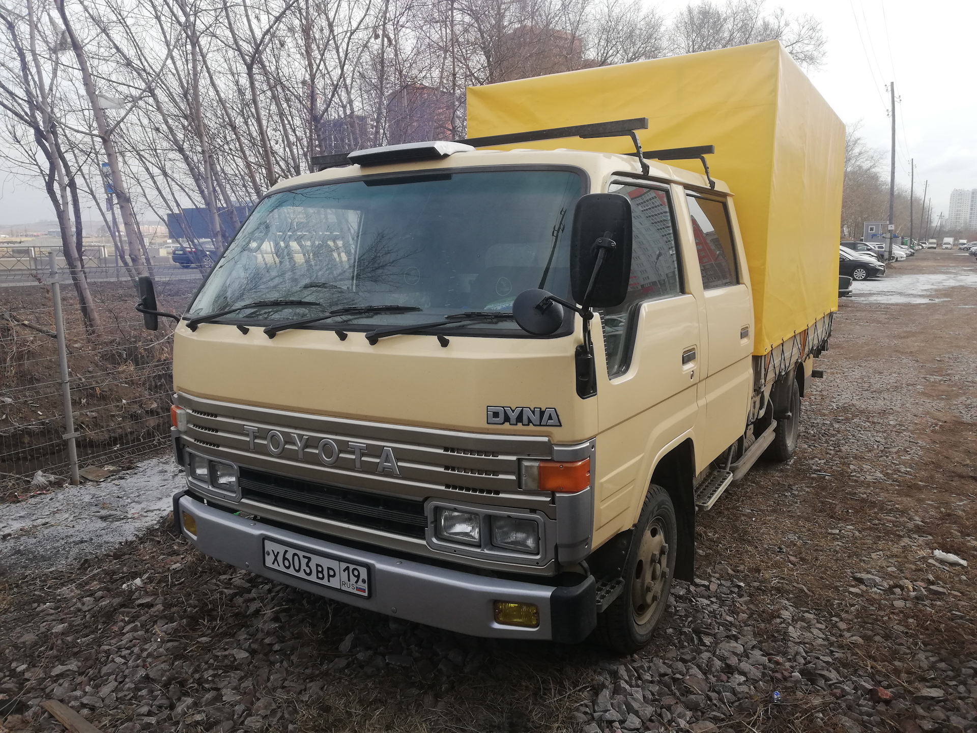 Toyota Dyna u600