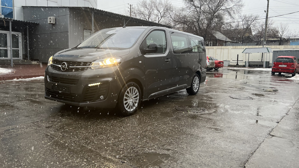 Opel Zafira Life Орел Z