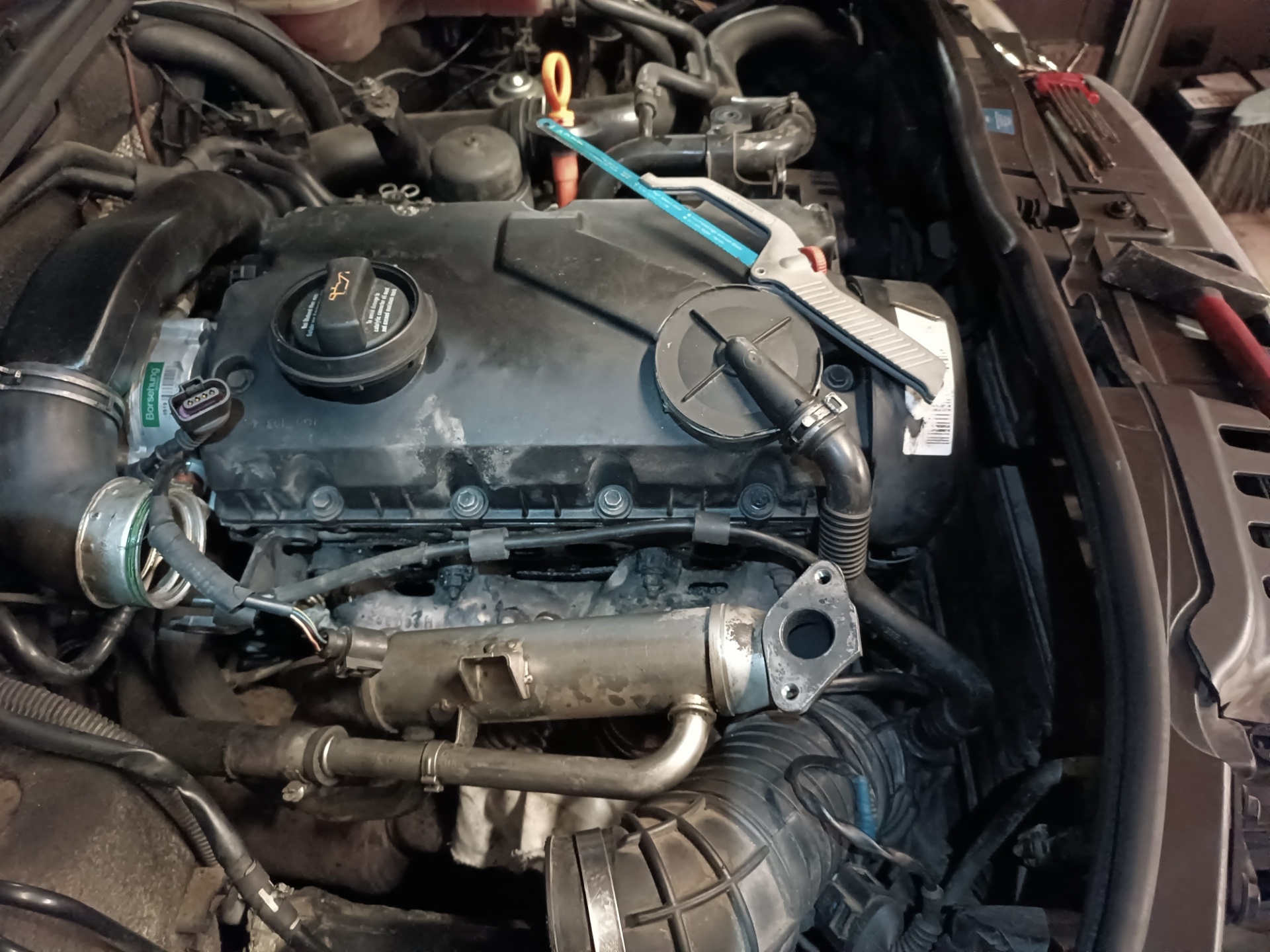 Замена прокладки впуска. — Audi A4 (B7), 2 л, 2007 года | расходники ...
