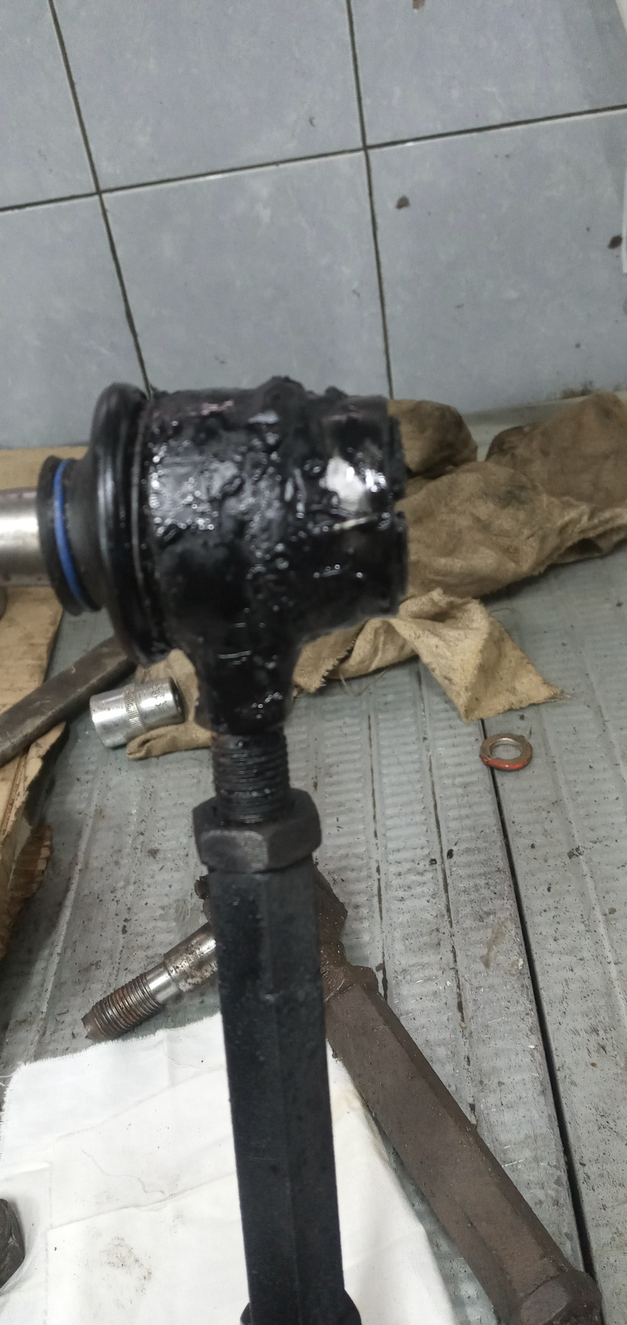 Развальные тяги — Audi A6 Avant (C4), 2,8 л., 1997 года | запчасти | DRIVE2