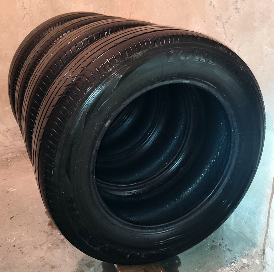 Шины летние Yokohama 225/65 R17 на Mazda CX-5 (1G), Mazda CX-5 (2G), Toyota  RAV4 (IV). Б/у | 4 000 ₽ в городе Воронеж | DRIVE2