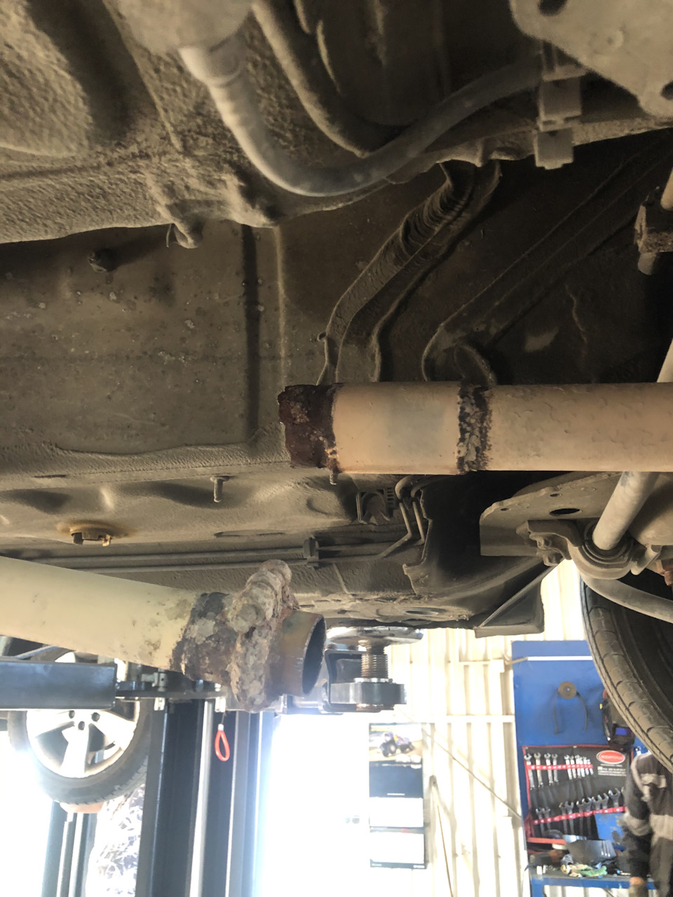 ТО+ отвалился глушитель — Peugeot 206, 1,4 л, 2004 года | плановое ТО ...