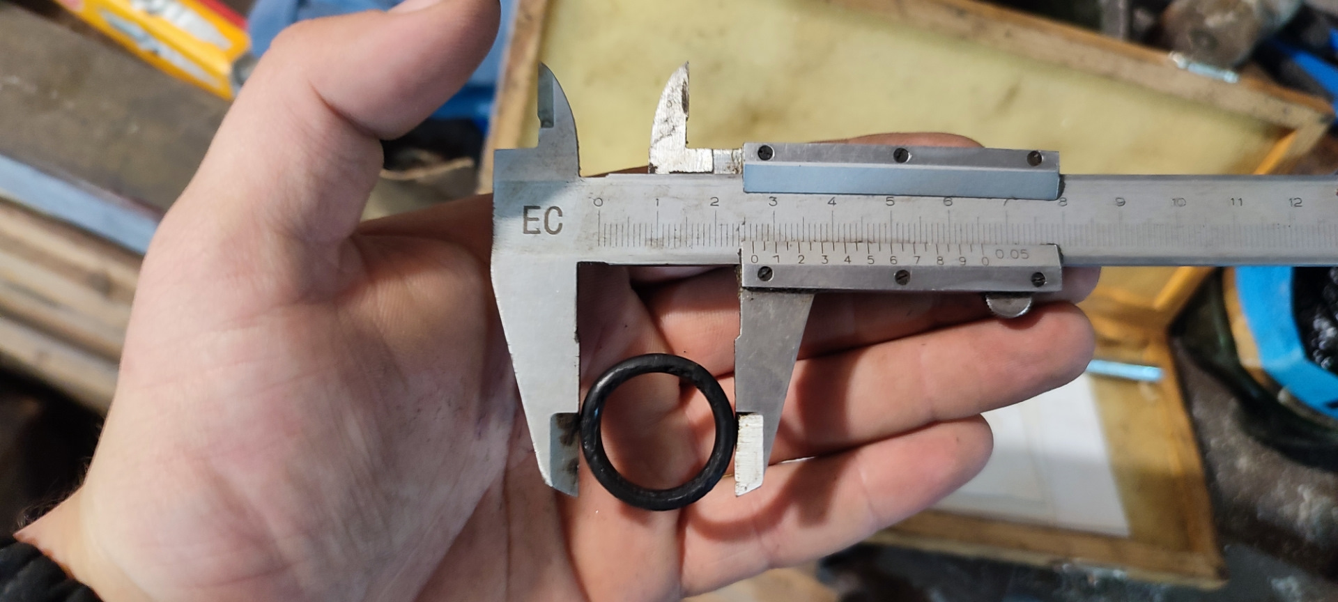 Замучила меня течь антифриза с патрубка радиатора печки. — Opel Astra H ...