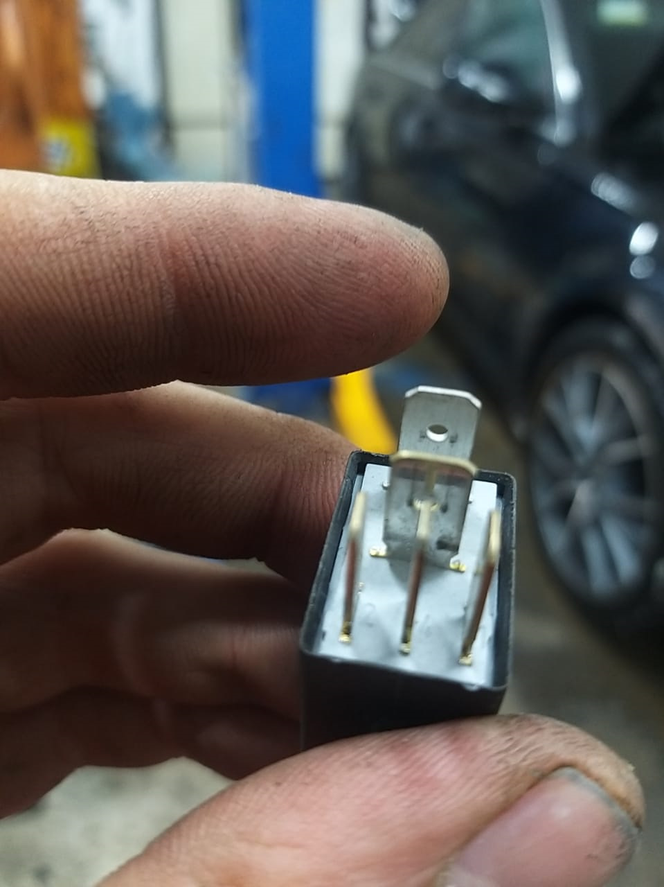 38. Замена реле 645 и 646 Ауди А6 С7 — Audi A6 (C7), 2,8 л, 2011 года ...