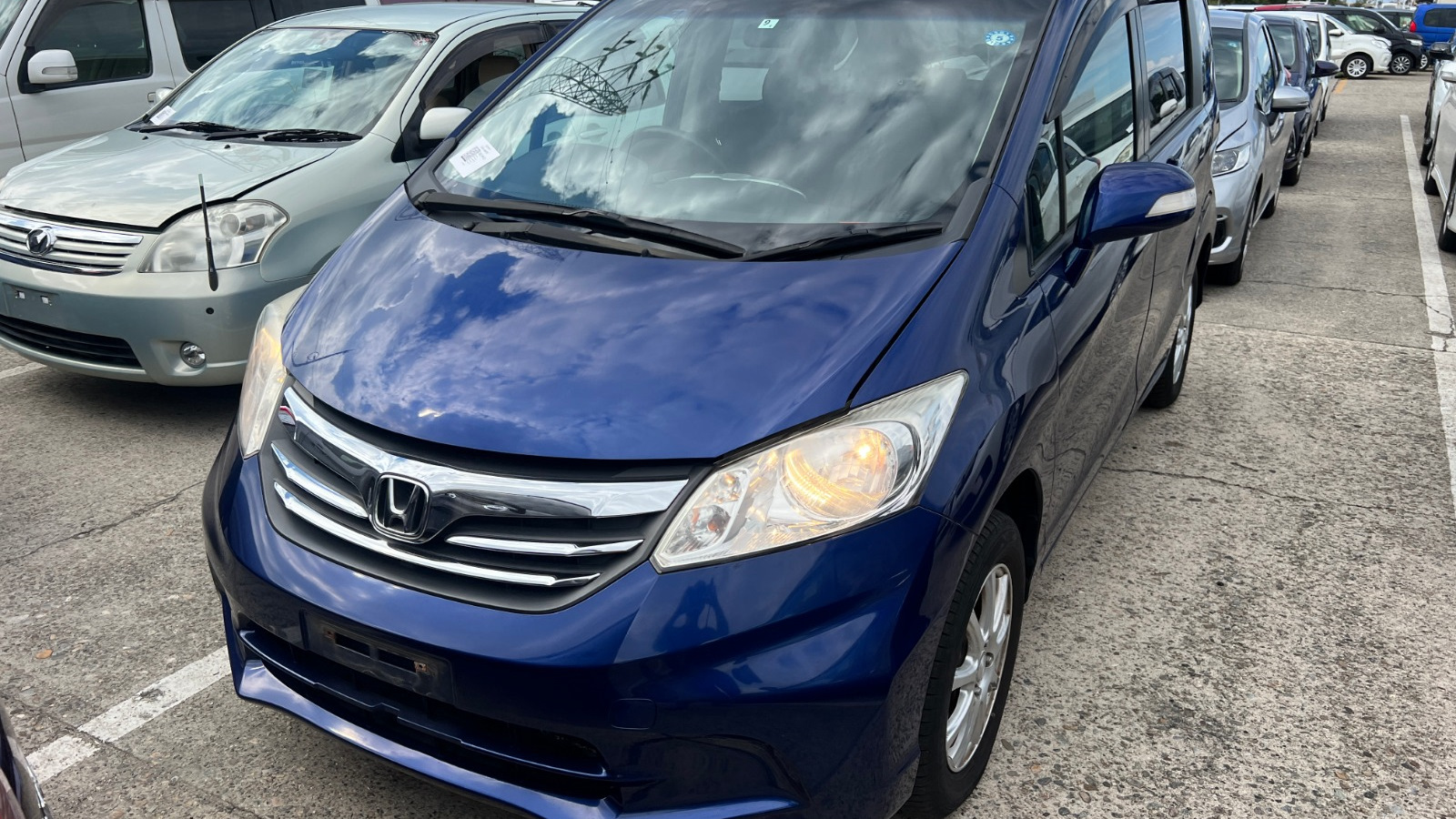 Honda Freed (1G) 1.5 бензиновый 2012 | Синяя птица на DRIVE2