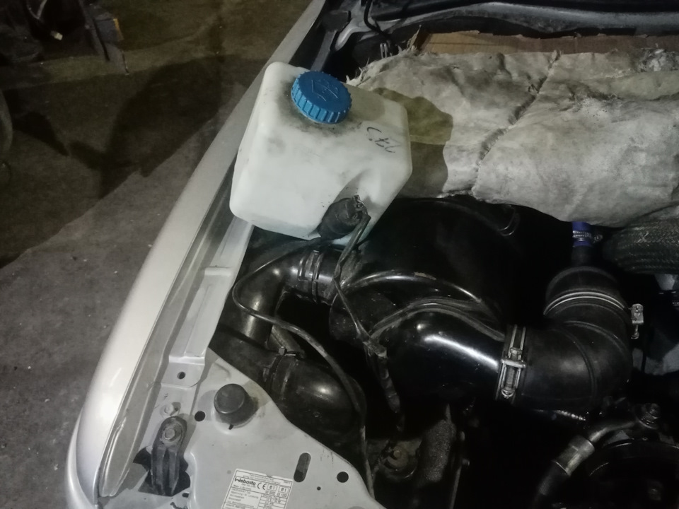 Бачок омывателя — Mitsubishi Pajero Sport (1G), 2,5 л, 2005 года ...