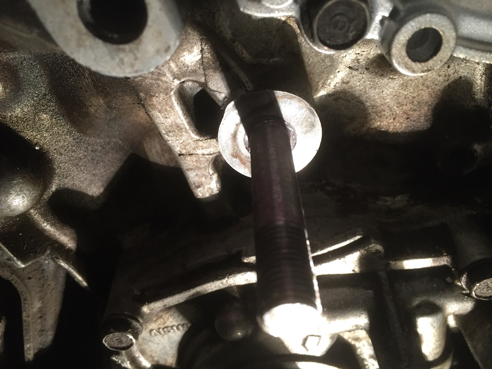 Ремонт резьбы в блоке под болт крепления ролика грм — Honda Civic (7G ...