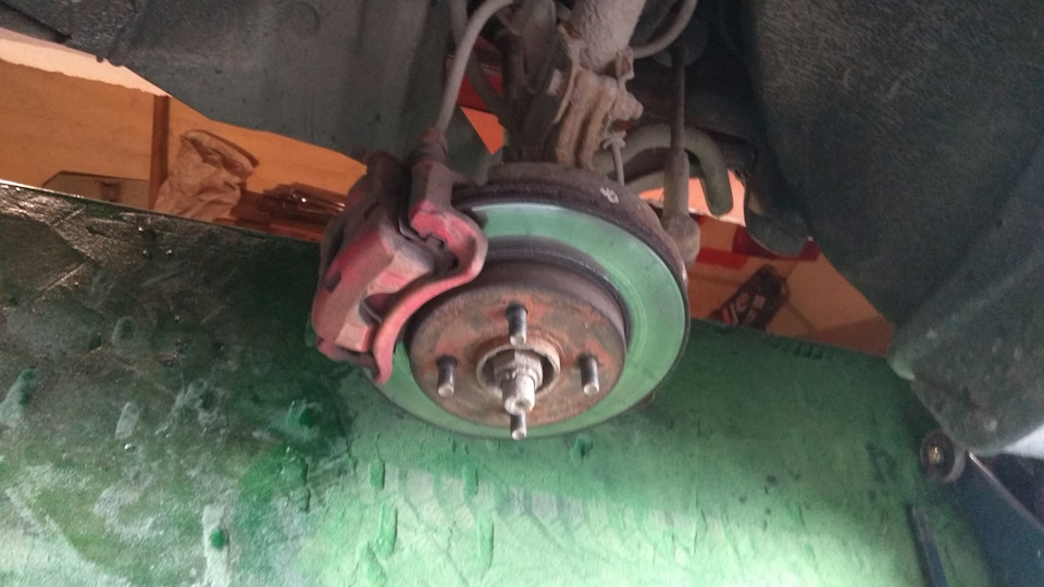 замена стойки стабилизатора — Nissan Almera I (N15), 1,4 л, 1998 года ...