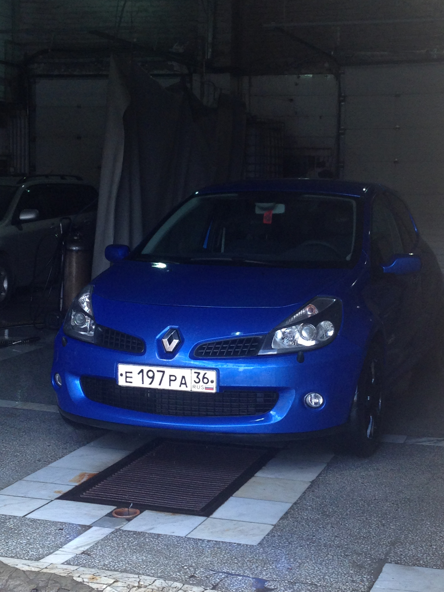 Перчаточный ящик и посторонние шумы — Hyundai Pony, 1,5 л, 1994 года ...