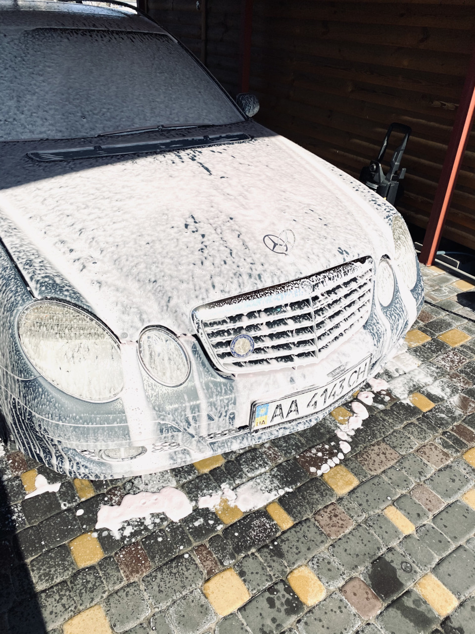 Фото в бортжурнале Mercedes-Benz E-Class Estate (S211)